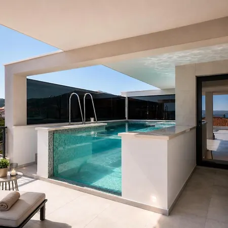 Aurea Kastela, Luxury With Rooftop Pool
