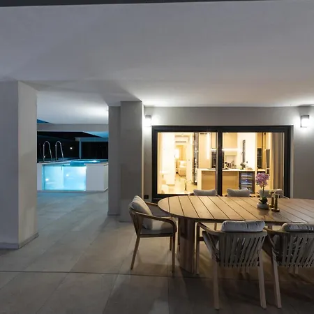 Aurea Kastela, Luxury With Rooftop Pool *